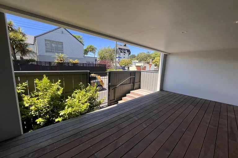 Photo of property in 1/g02 Hewitts Road, Merivale, Christchurch, 8014