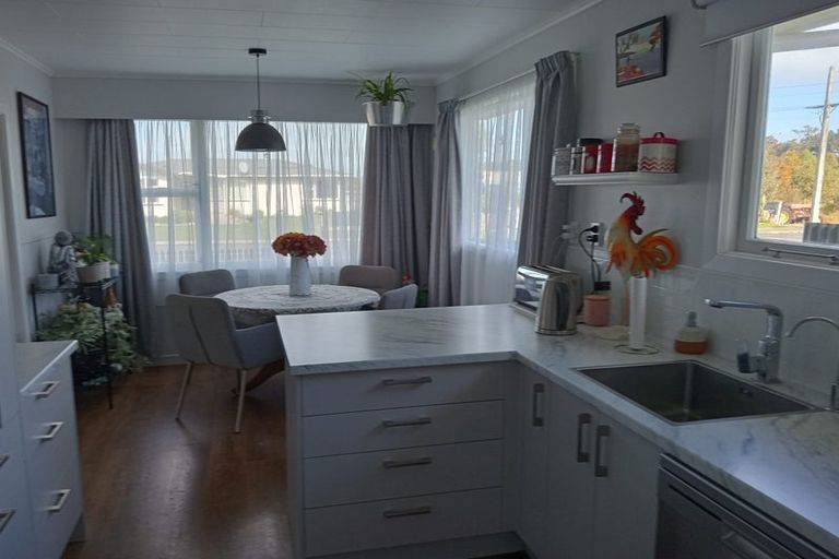 Photo of property in 4 Carlyle Street, Tuatapere, 9620