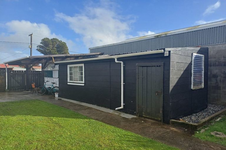 Photo of property in 298 Palmerston Street, Westport, 7825