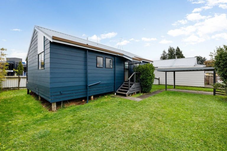Photo of property in 1 Silkwood Lane, Melville, Hamilton, 3206