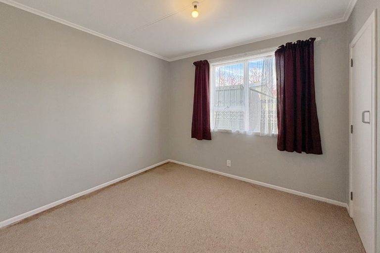 Photo of property in 25 Camellia Avenue, Aramoho, Whanganui, 4500