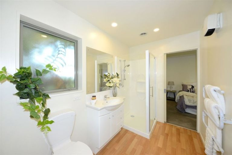 Photo of property in 97a Wilsons Road, Saint Martins, Christchurch, 8022