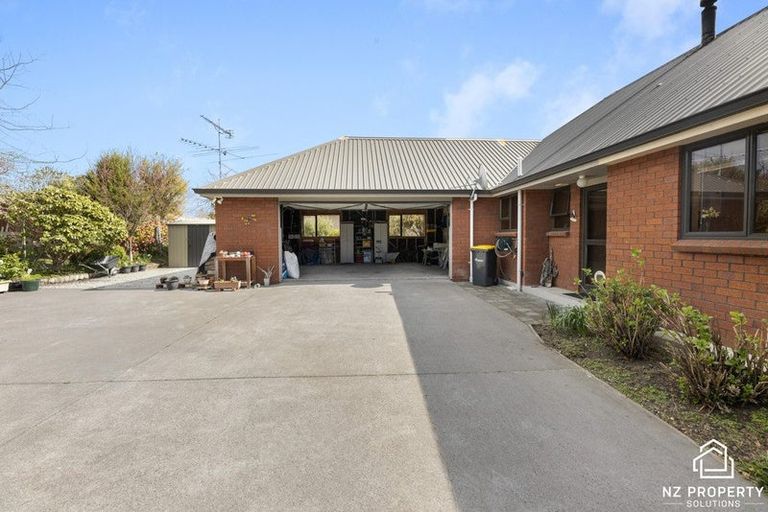 Photo of property in 55 Holyhead Street, Outram, 9019