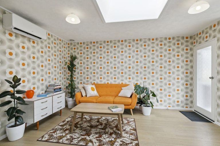 Photo of property in 10/171f Queens Drive, Lyall Bay, Wellington, 6022