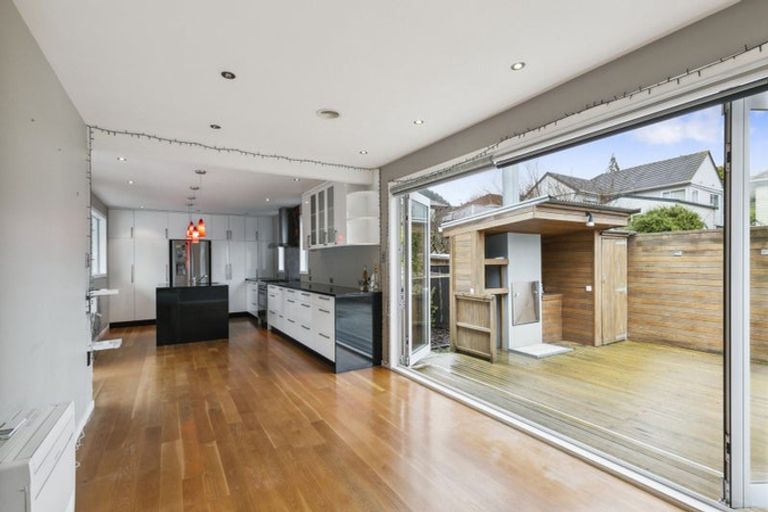 Photo of property in 54 Collins Avenue, Tawa, Wellington, 5028