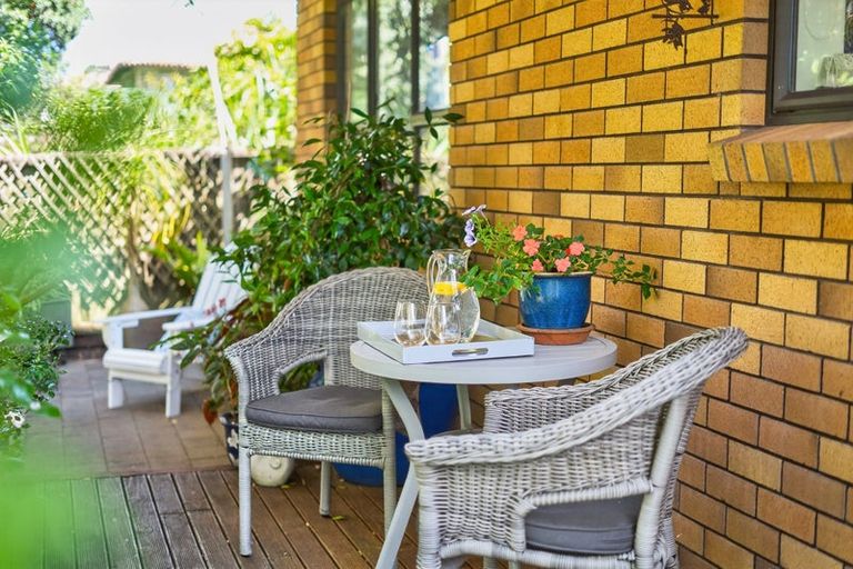 Photo of property in 175a Centreway Road, Orewa, 0931