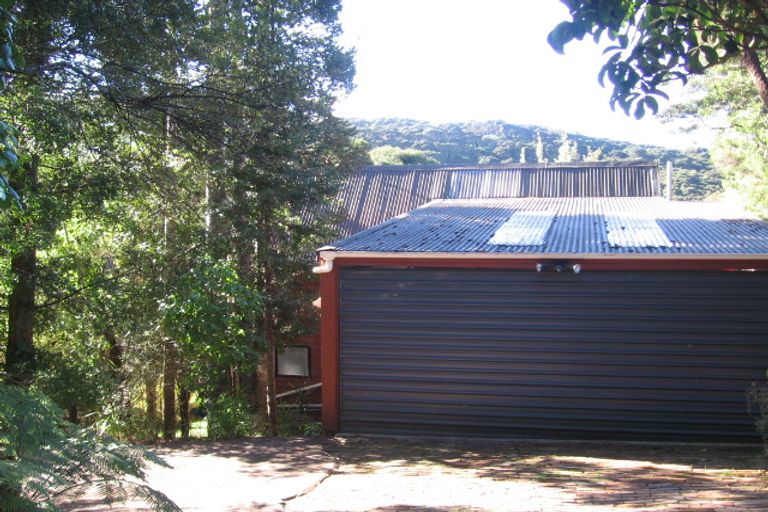 Photo of property in 154 Laingholm Drive, Laingholm, Auckland, 0604