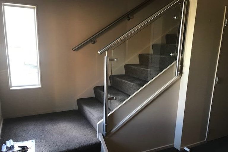 Photo of property in 57c Simla Crescent, Khandallah, Wellington, 6035