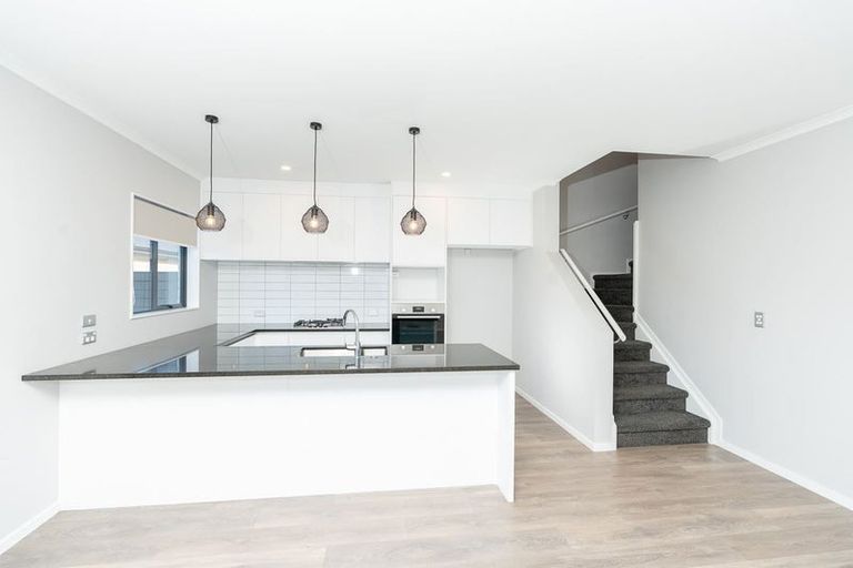 Photo of property in 10/15u Onukutara Place, Huntington, Hamilton, 3281