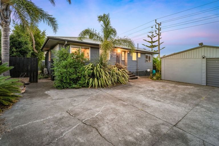 Photo of property in 7 Hindmarsh Street, Henderson, Auckland, 0612