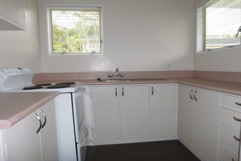 Photo of property in 12b Halyard Place, Whitby, Porirua, 5024