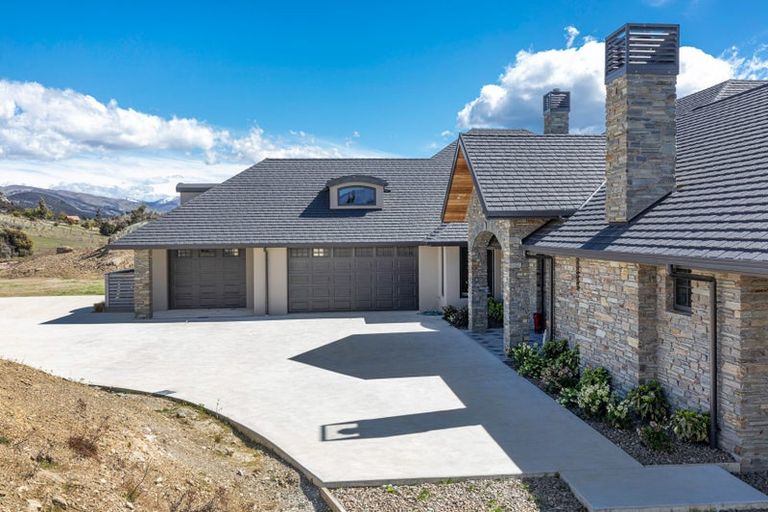 Photo of property in 23 Miharo Lane, Queensberry, Cromwell, 9383