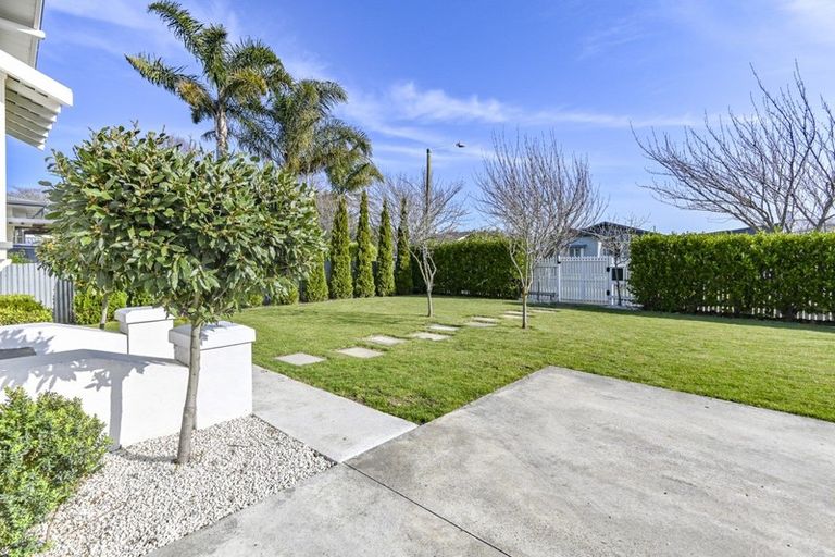 Photo of property in 1007 Plunket Street, Saint Leonards, Hastings, 4120