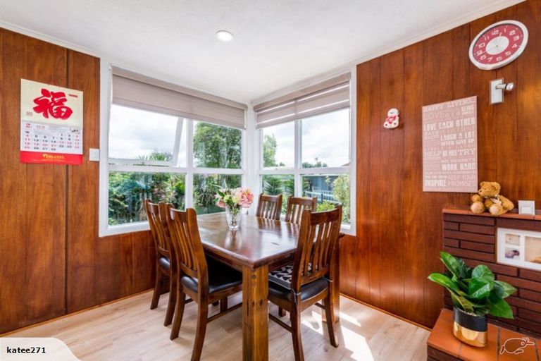 Photo of property in 1/22 Larnoch Road, Henderson, Auckland, 0610