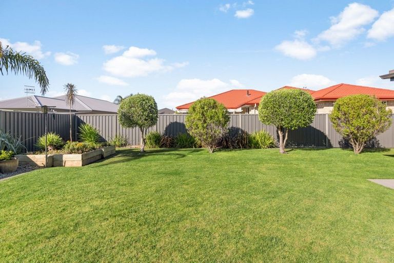 Photo of property in 54 Orotu Drive, Poraiti, Napier, 4112