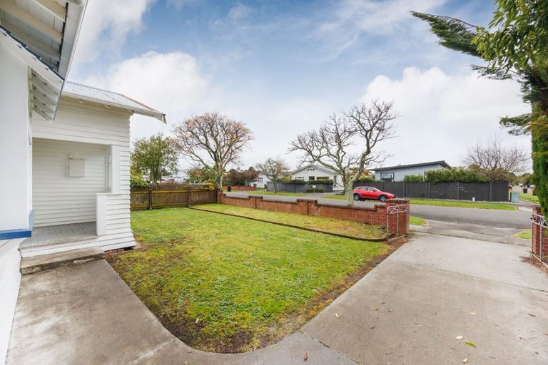 Photo of property in 29 Argyle Avenue, Takaro, Palmerston North, 4410