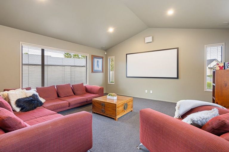 Photo of property in 9 The Esplanade, Huntington, Hamilton, 3210