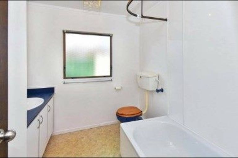 Photo of property in 3/25 Waterview Road West, Takanini, 2112