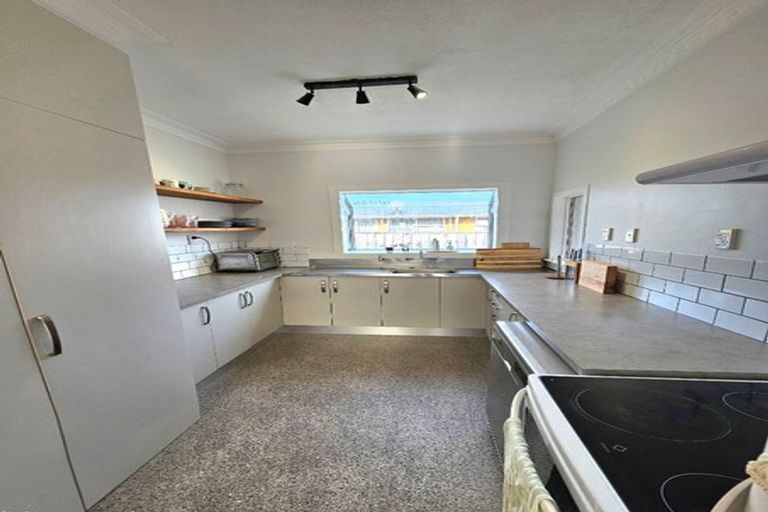 Photo of property in 14 Darnell Street, Fitzroy, New Plymouth, 4312