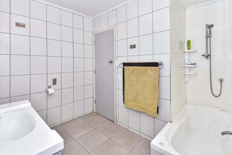 Photo of property in 10 Buller Crescent, Manurewa, Auckland, 2102