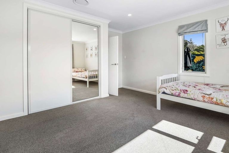 Photo of property in 14 Centaurus Road, Cashmere, Christchurch, 8022
