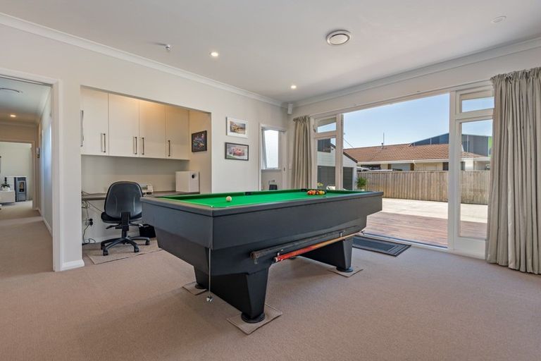 Photo of property in 85 Chelwood Street, Takaro, Palmerston North, 4412