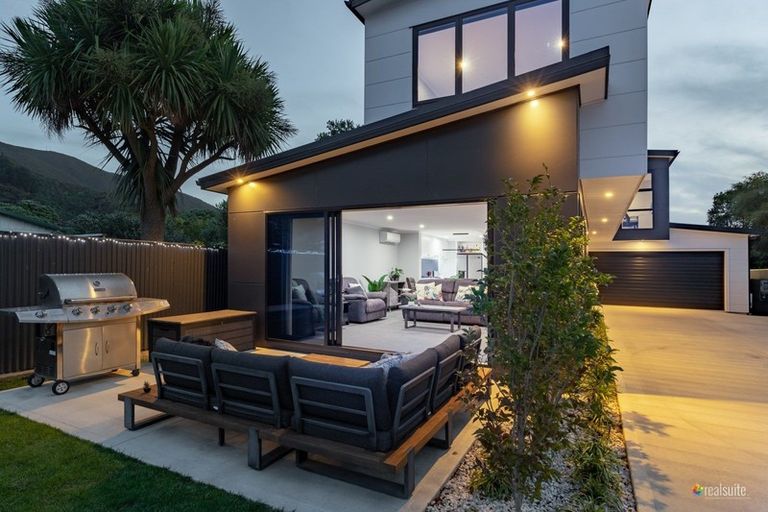 Photo of property in 24a Birdwood Road, Waterloo, Lower Hutt, 5011