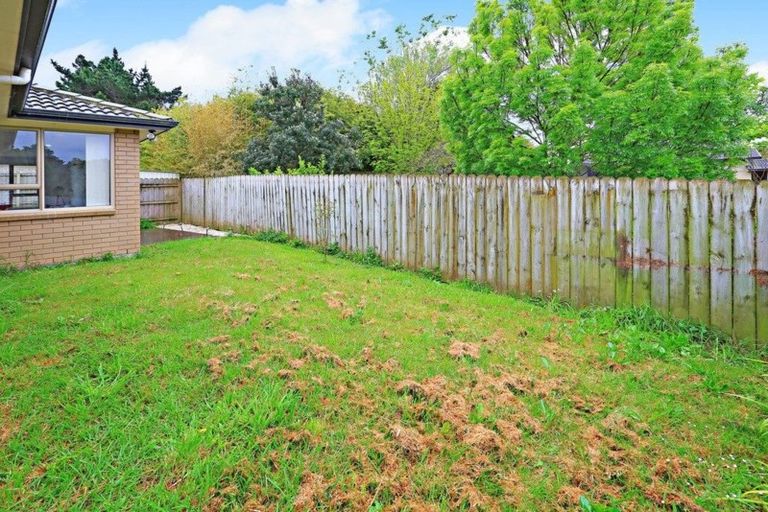 Photo of property in 8 Richard Halse Drive, Manurewa, Auckland, 2105