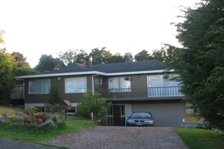 Photo of property in 17 Northwick Place, Hillcrest, Auckland, 0627