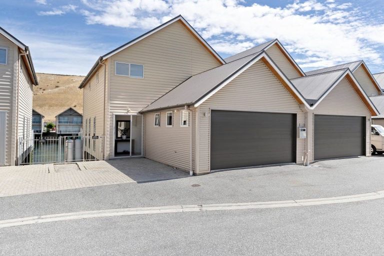 Photo of property in 4b Rahoy Close, Mount Pisa, Cromwell, 9383