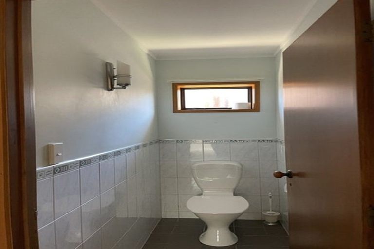 Photo of property in 31 Reflection Drive, West Harbour, Auckland, 0618