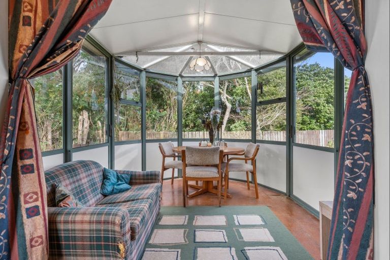 Photo of property in 203 Frankley Road, Frankleigh Park, New Plymouth, 4310