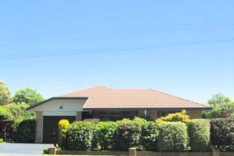 Photo of property in 2/50 Steadman Road, Broomfield, Christchurch, 8042