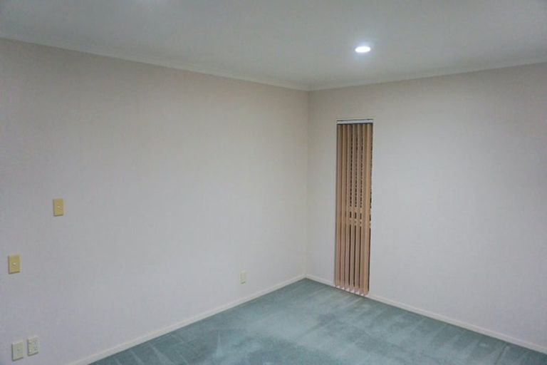 Photo of property in 7 Mullagh Place, East Tamaki Heights, Auckland, 2016