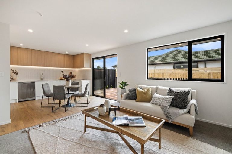 Photo of property in 2/8 Larch Place, Casebrook, Christchurch, 8051