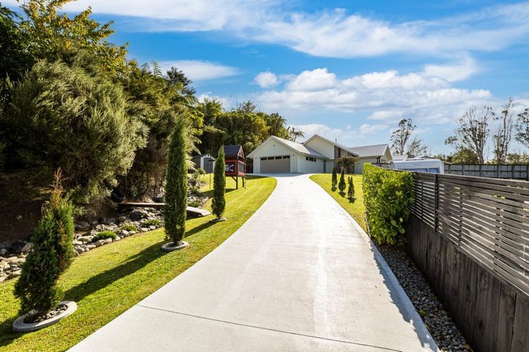 Photo of property in 1 Lindis Lane, Kelson, Lower Hutt, 5010