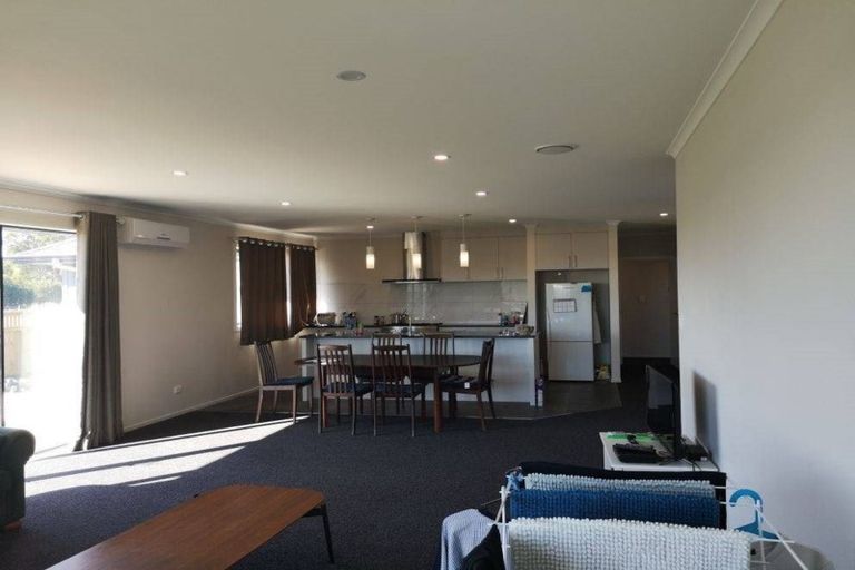 Photo of property in 16 Hehan Close, Cambridge, 3434