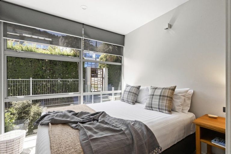 Photo of property in The Beeches Apartments, 4/60 Hallenstein Street, Queenstown, 9300