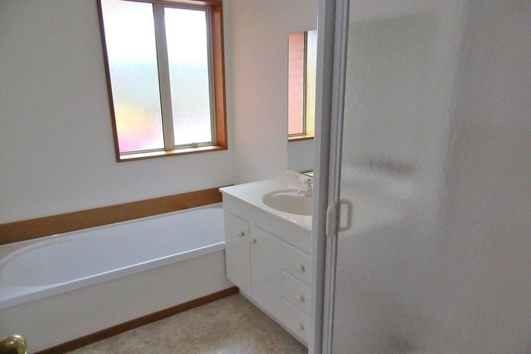 Photo of property in 1/3 Lantern Lane, Halswell, Christchurch, 8025