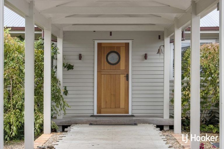 Photo of property in 21 The Crescent, Waihi Beach, 3611