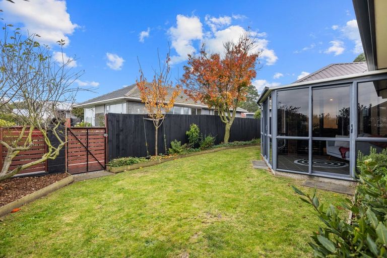 Photo of property in 2/44 Kathleen Crescent, Hornby, Christchurch, 8042