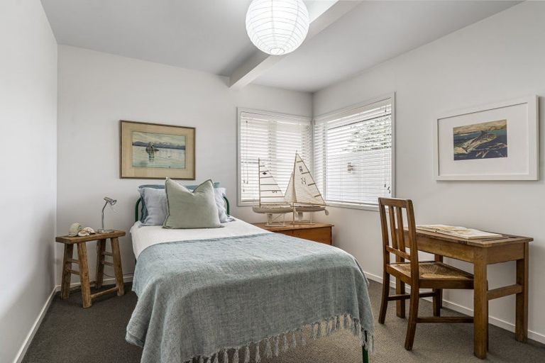 Photo of property in 104a Stanley Point Road, Stanley Point, Auckland, 0624