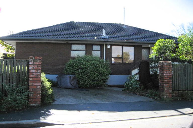 Photo of property in 4/23 Fifield Terrace, Waltham, Christchurch, 8023
