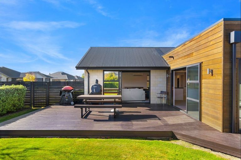 Photo of property in 15 Genoa Avenue, Rolleston, 7614