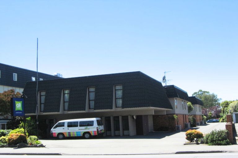 Photo of property in 60 Papanui Road, Merivale, Christchurch, 8014