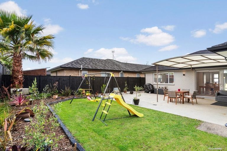 Photo of property in 30 Castellina Drive, Karaka, Papakura, 2113