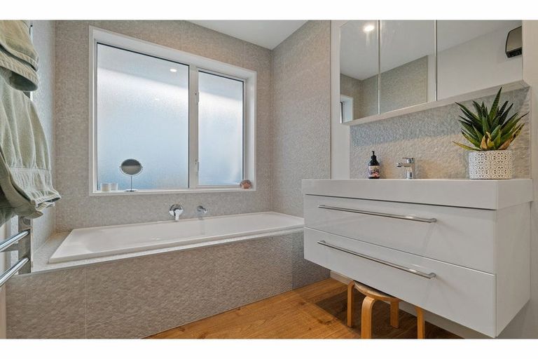 Photo of property in 92 Warden Street, Richmond, Christchurch, 8013