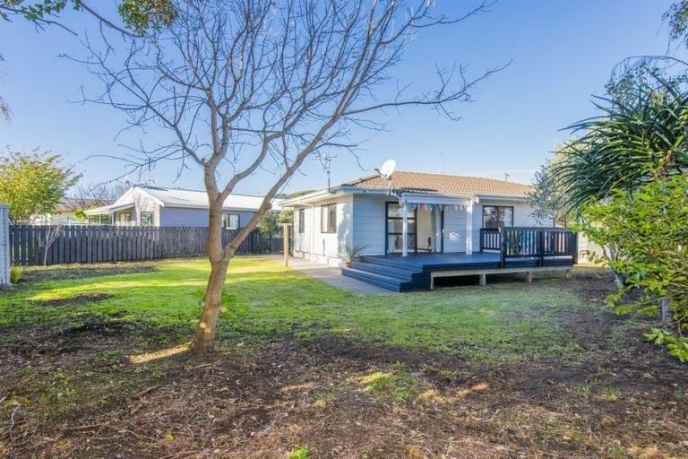 Photo of property in 97 Arawhata Road, Paraparaumu, 5032