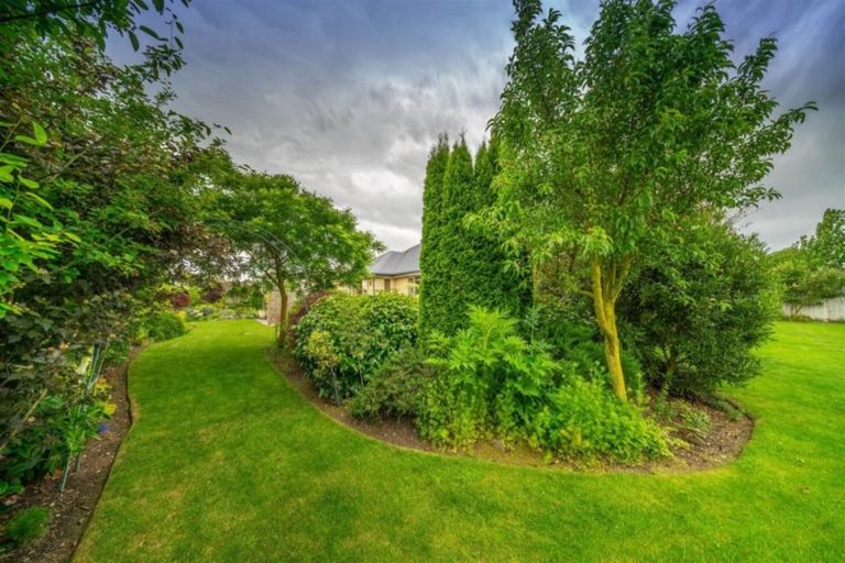 Photo of property in 43 Burnham School Road, Rolleston, 7614