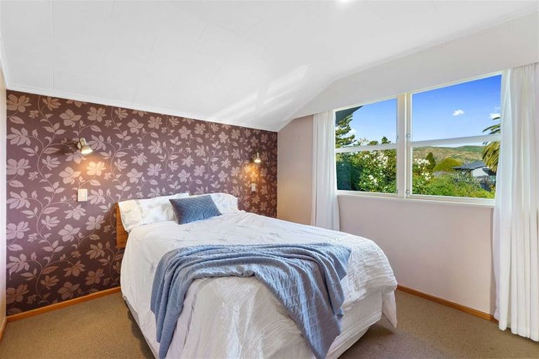 Photo of property in 8 Nimmo Avenue, Waikanae, 5036
